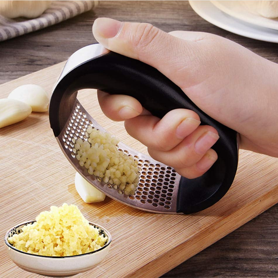 Stainless Steel Garlic Press – Non-Slip Ergonomic Handle