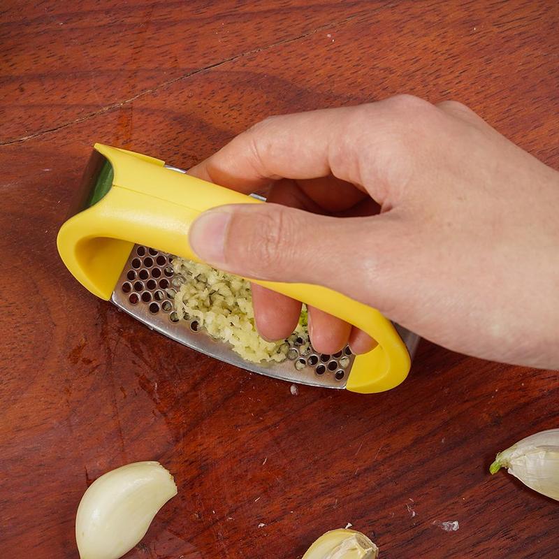 Stainless Steel Garlic Press – Non-Slip Ergonomic Handle (view 10)