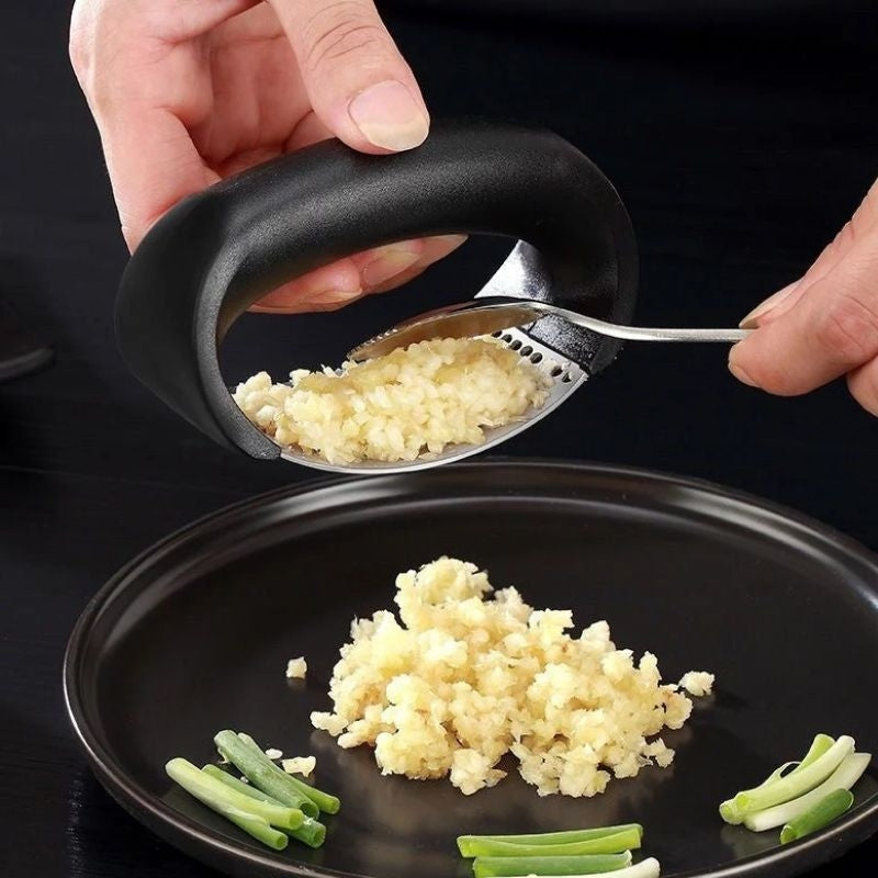 Stainless Steel Garlic Press – Non-Slip Ergonomic Handle (view 7)